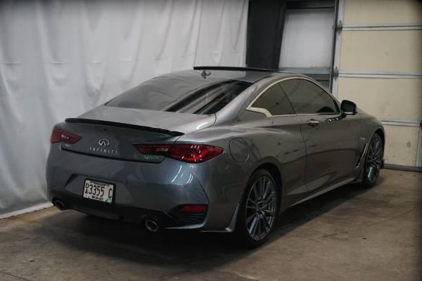 2017 INFINITI Q60 Red Sport 400 // AWD // Red Leather // Serviced!!! 4