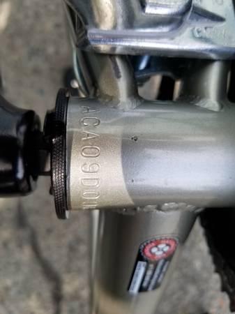 Silver Diamondback Outlook 7-speed MTB 18" frame front suspension 14