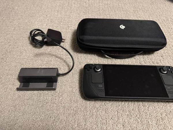 Steam Deck LCD (256GB + 256GB MicroSD)