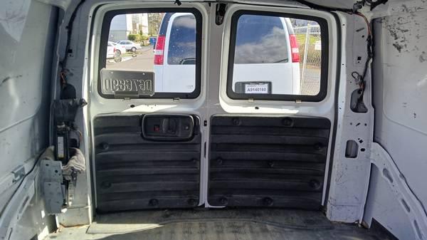 2013 Chevrolet Express Cargo Van 24