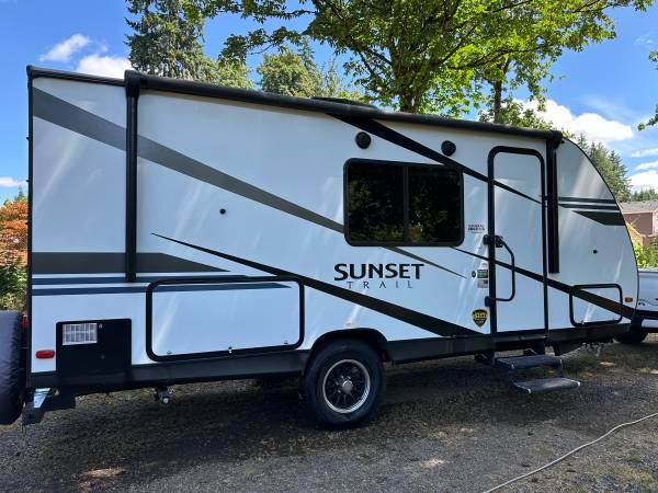 2020 Crossroads Sunset Trail Super Lite 186BH Camper Trailer