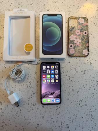 iphone 12 with 128 GB - excellent condition
