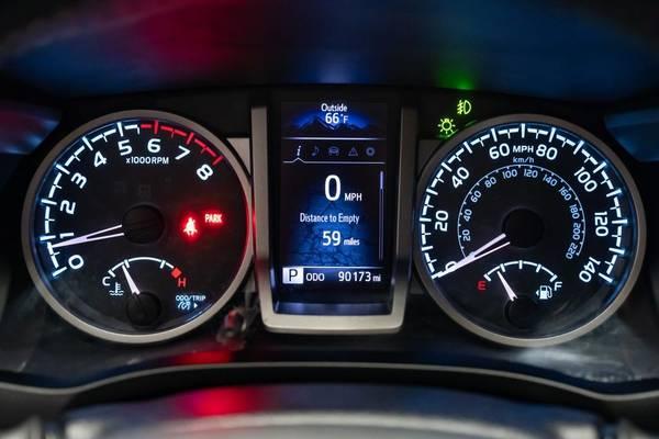 2018 Toyota Tacoma Truck SR5 Double Cab 17