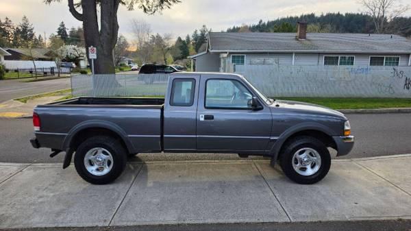 2000 Ford Ranger 4x4 4WD Truck XLT 2dr  Extended Cab SB 4