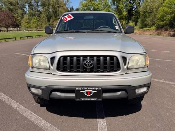 2004 Toyota Tacoma 8