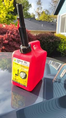 1 gallon gas can