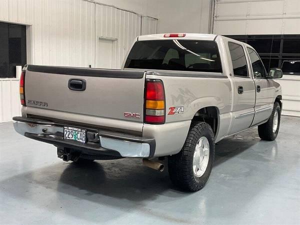 2005 GMC Sierra 1500 SLE Crew Cab 4X4 / 5.3L V8 / 1-OWNER/88K MILES 1500 (1/2 To 8