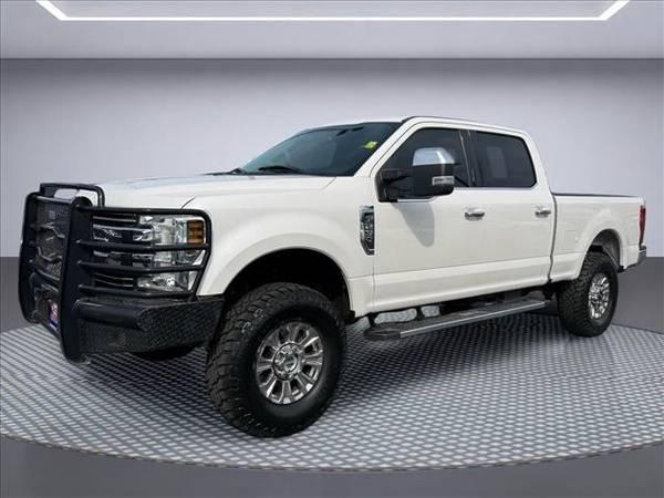 2019 Ford F-250 Super Duty 4x4 4WD F250 Truck Lariat Crew Cab 6.8 ft. SB Pickup