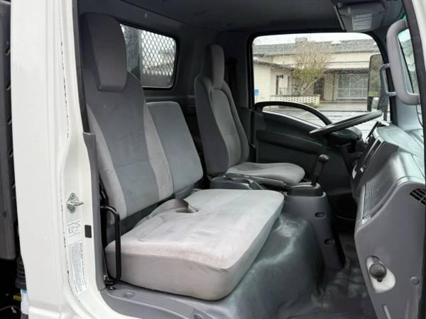 2017 Isuzu Med Duty NRR Flatbed Diesel Regular Cab Pickup Truck 15