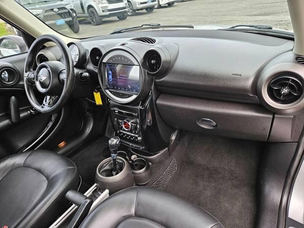 **Super Sale** 2012 MINI Cooper Countryman Base **We Finance** 9