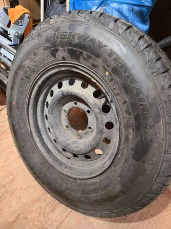 Toyota tacoma spare tire 265 /70 R16
