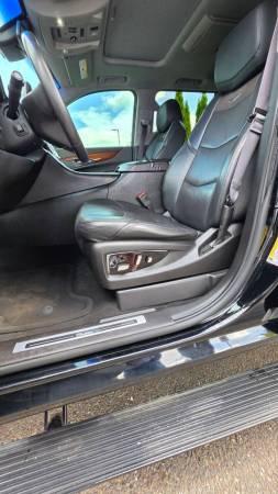2015 Cadillac Escalade ESV 4x4 4WD Luxury  4dr SUV 9