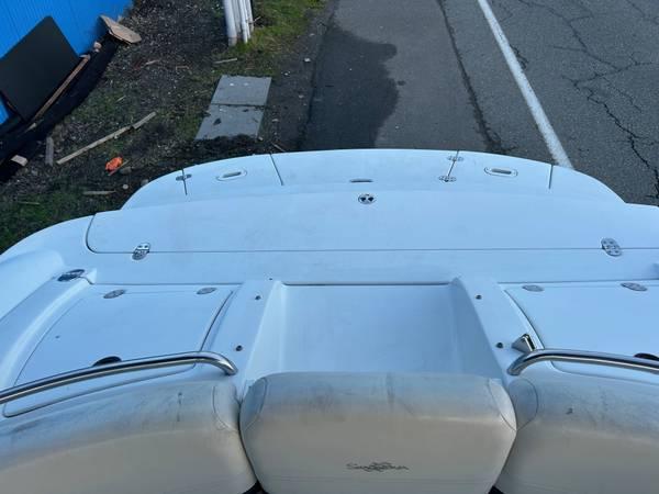 2003 Four Winns 225 Sundowner 13