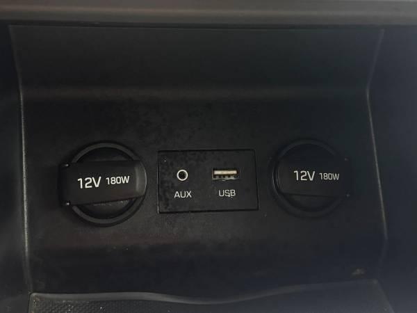 2019 Hyundai Elantra SE Sedan 4D 18