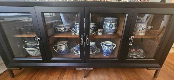 China/Dish Display Cabinet, Black 2