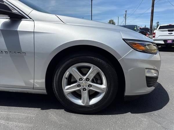 2020 Chevrolet Malibu Chevy LS Fleet Sedan 9