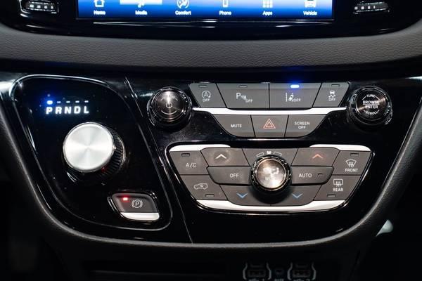 2025 Chrysler Pacifica Mini Van Select Passenger Van 12