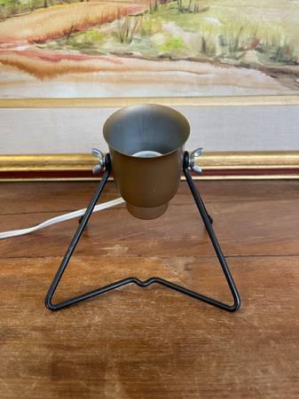 Vintage Mid-Century Modern Adjustable Tripod Table Lamp 2
