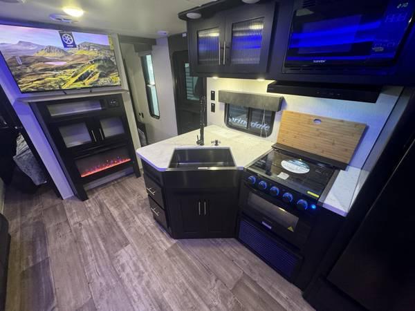 2023 Forest River Grey Wolf 26DBH. As New. Priced to move quick. Save$ 11