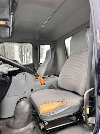 2002 GMC T7500 Tilt-Cab Chipper Dump Truck- Only 25,000 Original Miles 17