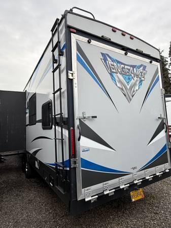 2018 Vengeance By Forest River 42’ Toy Hauler F/W 1 Slide Rear Garage 4