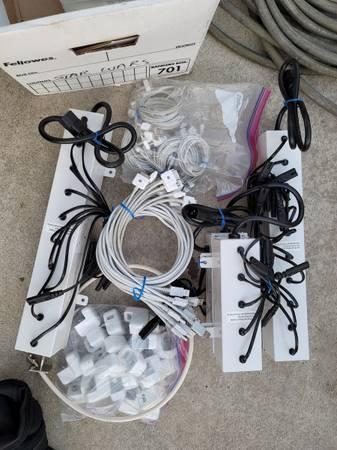 Original Apple iPod/iPad Charging System up  25 Units Micro USB USB C