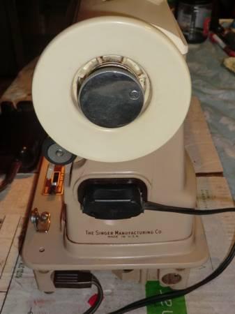 Singer Stant O Matic Sewing Machine 3
