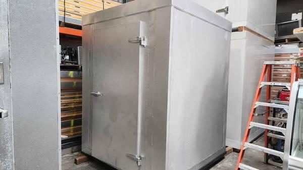 Portable 6ft x 6ft walk in cooler
