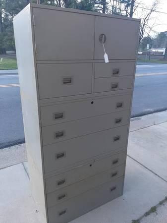 Industrial Metal Storage Cabinet