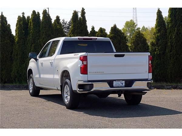 2020 Chevrolet Chevy Silverado 1500 Crew Cab LT Pickup 4D 6 1/2 ft 5