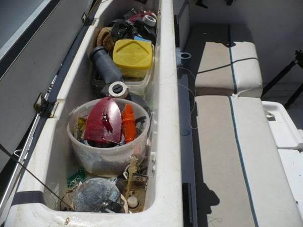 '96 Bayliner 2452 Ciera Express 10