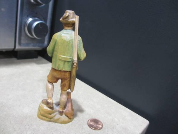 Vintage Hand Carved Hunter by GG Lang Sel. Erben Oberammergau 3