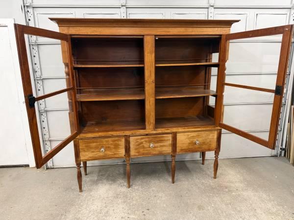Antique Early American Large Display Cabinet/Hutch 2