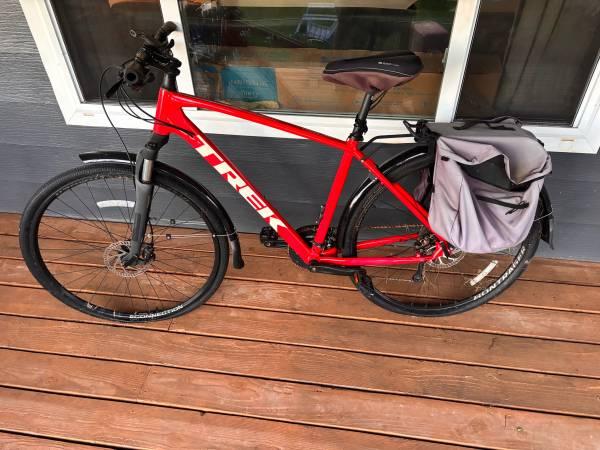 Trek Dual Sport M