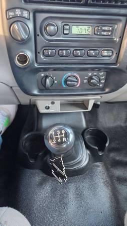 2000 Ford Ranger 4x4 4WD Truck XLT 2dr  Extended Cab SB 12
