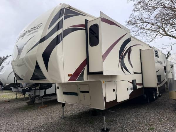 2015 Forest River Vengeance Touring 38L13 43’ F/W Toy Hauler