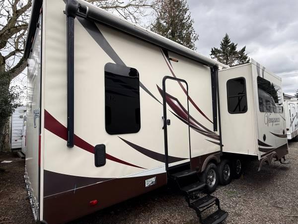 2015 Forest River Vengeance Touring 38L13 43’ F/W Toy Hauler 3