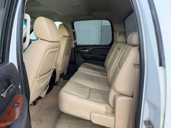 2007 Chevrolet Silverado 2500 HD Crew Cab LTZ Pickup 4D 6 1/2 ft Pickup 4WD 11