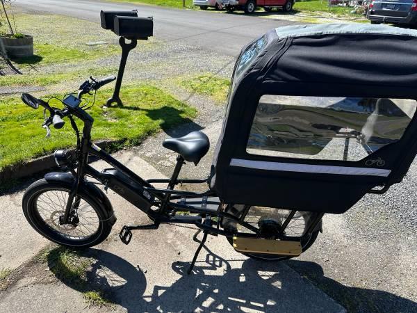 Rad Radwagon 4 with conestoga and caboose