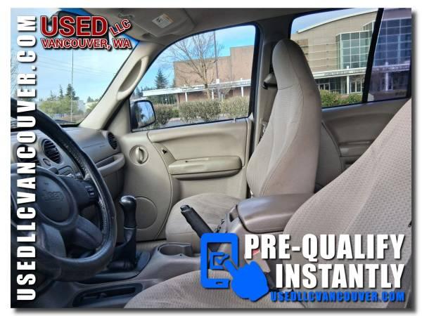 2004 Jeep Liberty Sport Utility 4D SUV FINANCING | CARFAX 10