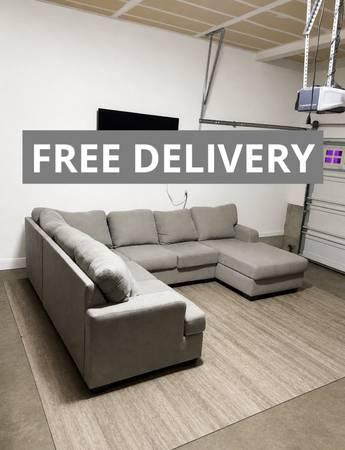 •Free Delivery• Gray Sectional Couch 🛋️