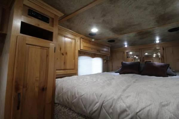 2019 Trails West Sierra 11x15 w/ Slide 3 Horse Trailer EXCELLENT Shape 12