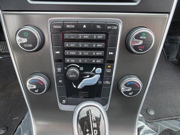 2015 Volvo V60 T5 Premier Edition / 2.5 L 5 CYLINDER TURBO / AWD 19