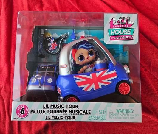 L.O.L. Surprise! O.M.G. House of Surprises Lil Music Tour Playset New