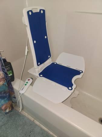 Power Bathtub Seat or Fall Floor Lift