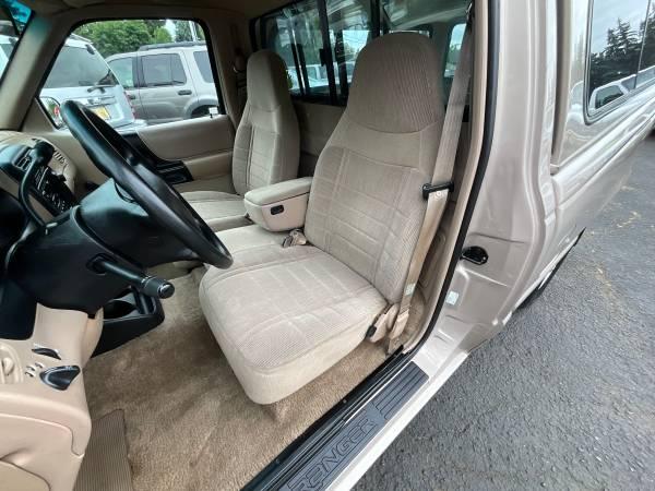 1997 FORD RANGER XLT 4 CYLINDER AUTOMATIC WITH ONLY 74K MILES 9
