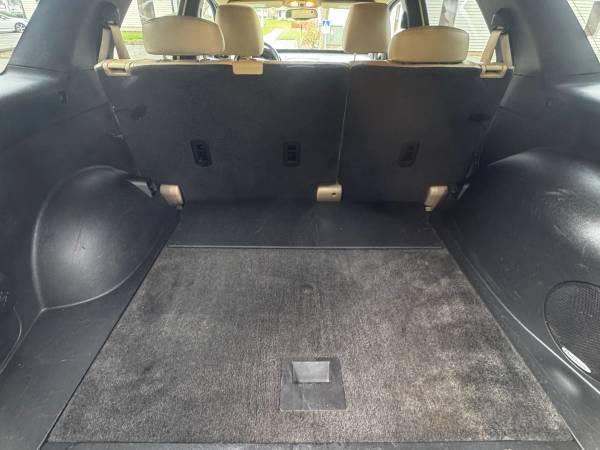 2007 Pontiac Torrent Sport Utility 4D 17
