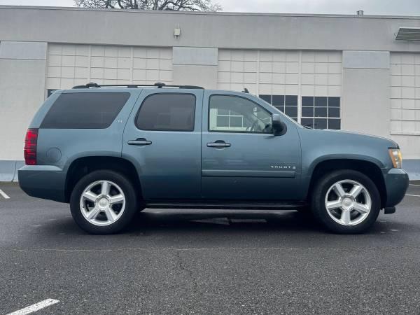 2008 Chevrolet Tahoe LT Sport Utility 4D 3