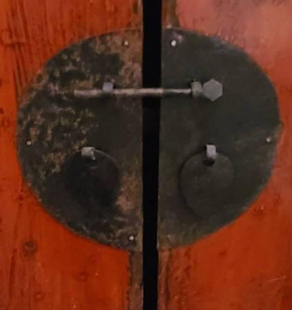 Antique Shanxi side cabinet, China 3