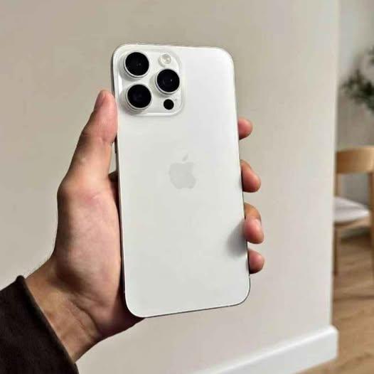 IPhone 15 pro max unlocked
